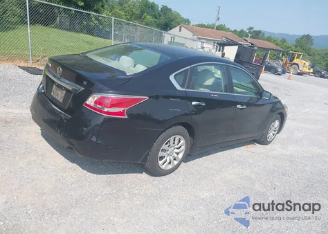 2015 Nissan Altima 2.5 S z USA, uszkodzony, nr VIN 1N4AL3AP3FC420843